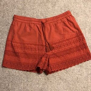 Shorts with eyelet detail